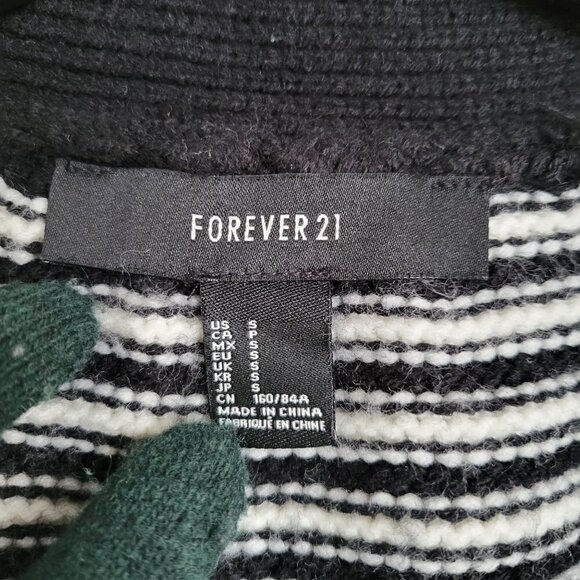 Forever 21 Oversize Thick Chunky Knit Long Sleeve Button Front Cardigan Sweater - Picture 5 of 8